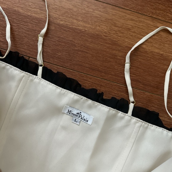 MIRROR PALAIS RUFFLE CORSET - Picture 4 of 11